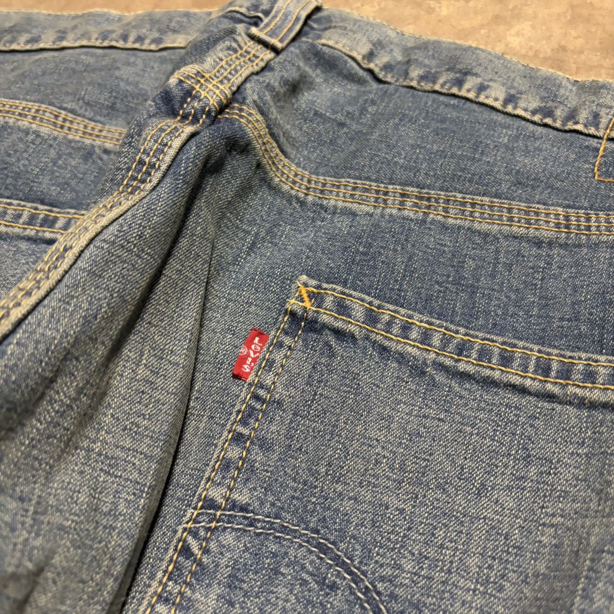 Levi's Vintage Levis Carpenter Jeans Baggy Denim Skater Faded Y2K Size US 34 / EU 50 - 11 Thumbnail