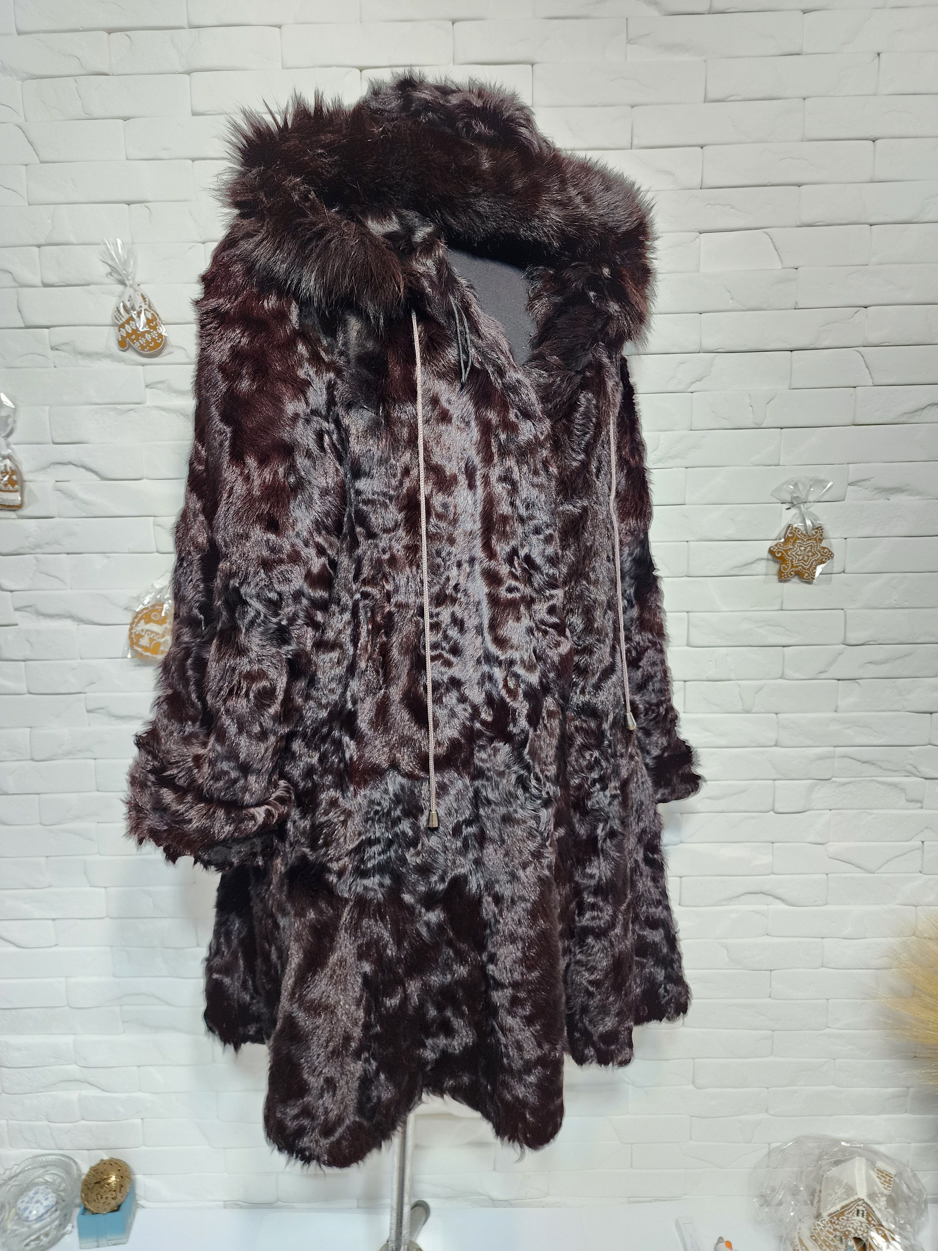 Uniqlo Black Goat Fur Coat: Women's Warm Hooded Outerwear Size XL / US 12-14 / IT 48-50 - 3 Thumbnail