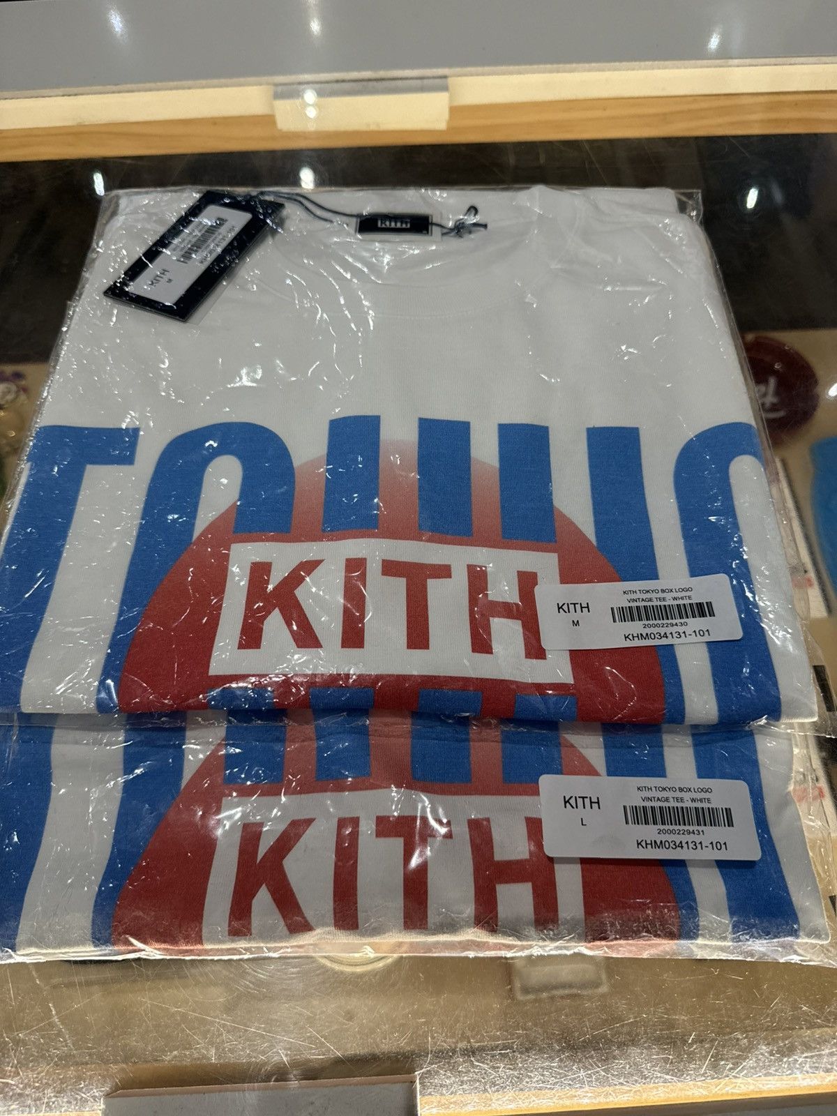 Kith Kith Tokyo Classic Logo Vintage Tee White • L Size US L / EU 52-54 / 3 - 3 Thumbnail