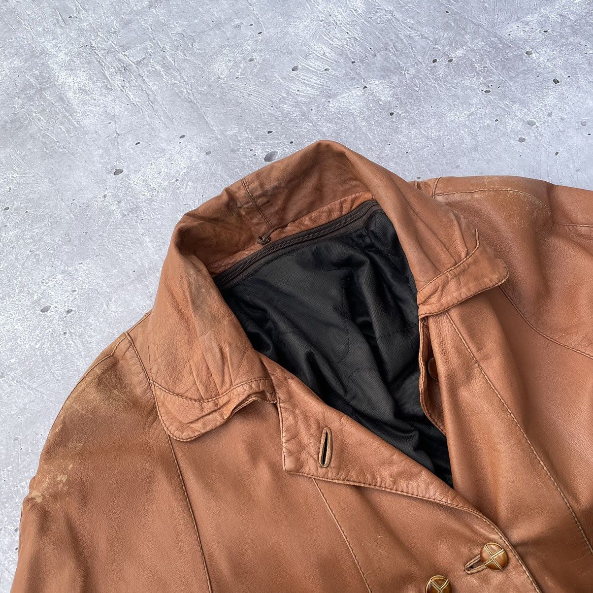 Japanese Brand vintage red leather trench coat style y2k japanese Size US L / EU 52-54 / 3 - 10 Thumbnail