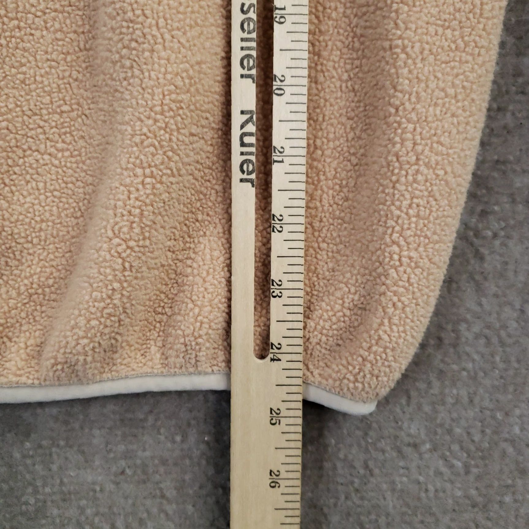 Patagonia Patagonia Sweater Shirt Womens M Beige Gray Pullover Fleece Synchilla Snap-T Mock Neck Long Sleeve Pockets Logo All Seasons Outdoor Camping Size M / US 6-8 / IT 42-44 - 4 Thumbnail