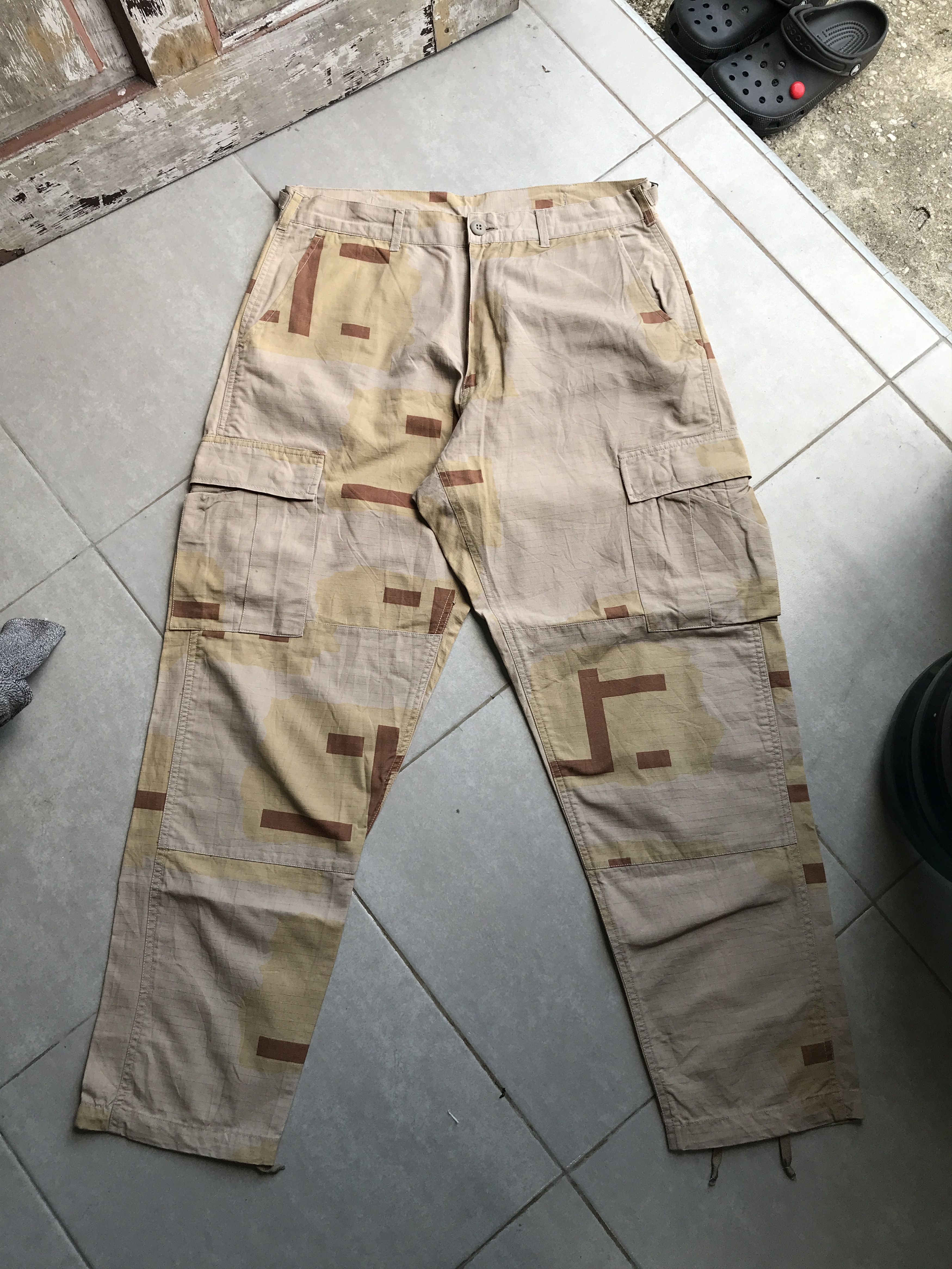 Vintage Vintage military dessert camo cargo Size US 34 / EU 50 - 1 Thumbnail