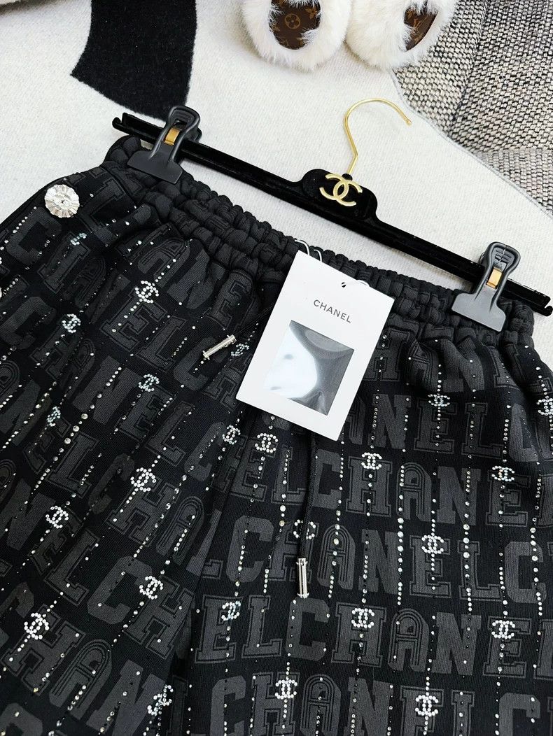 Chanel Chanel 23C early spring show black full-print diamond doub Size 25" / US 0 / IT 36 - 7 Thumbnail