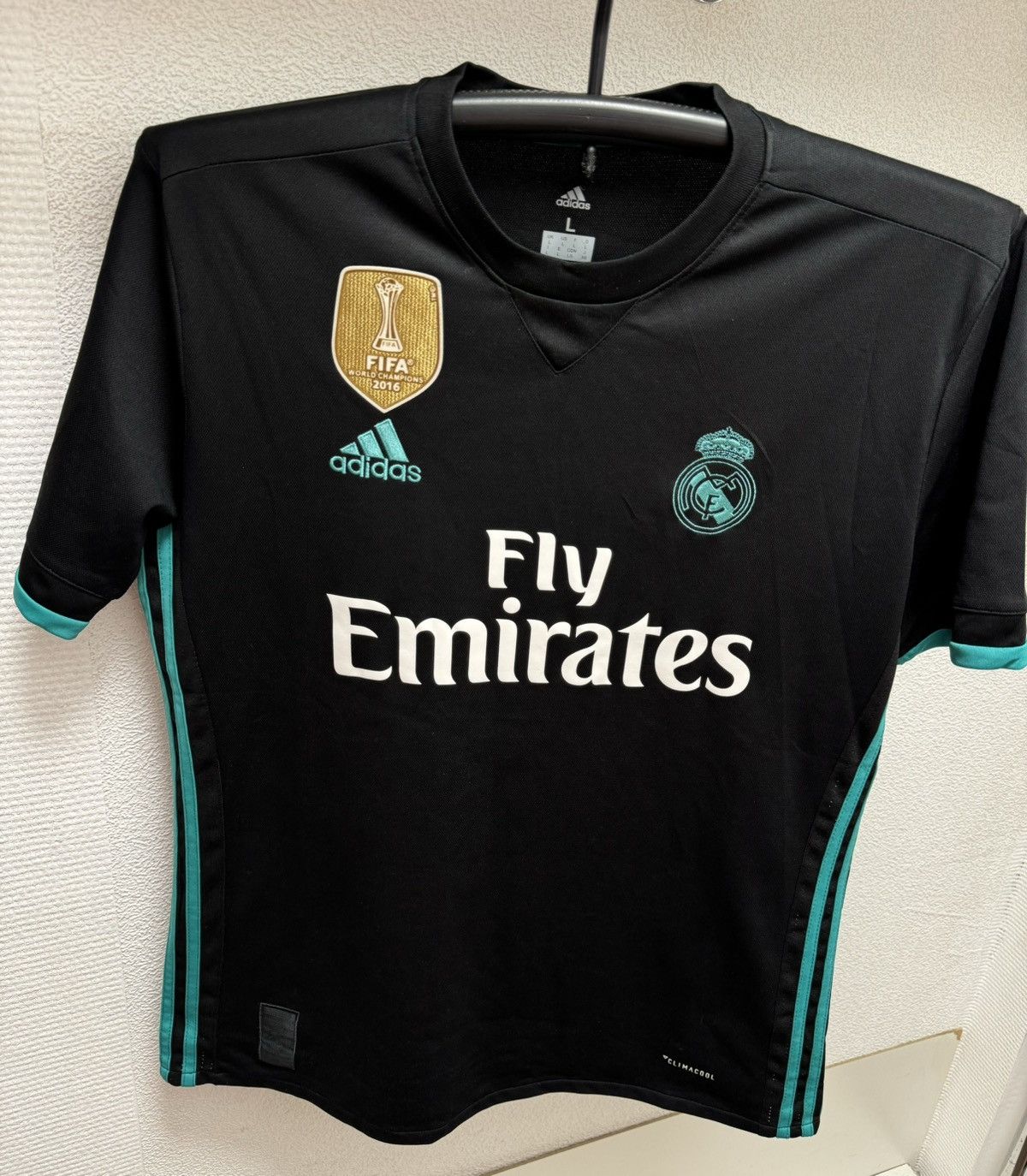 Adidas Real Madrid adidas black soccer jersey LFP L ( benzema) Size US L / EU 52-54 / 3 - 3 Thumbnail