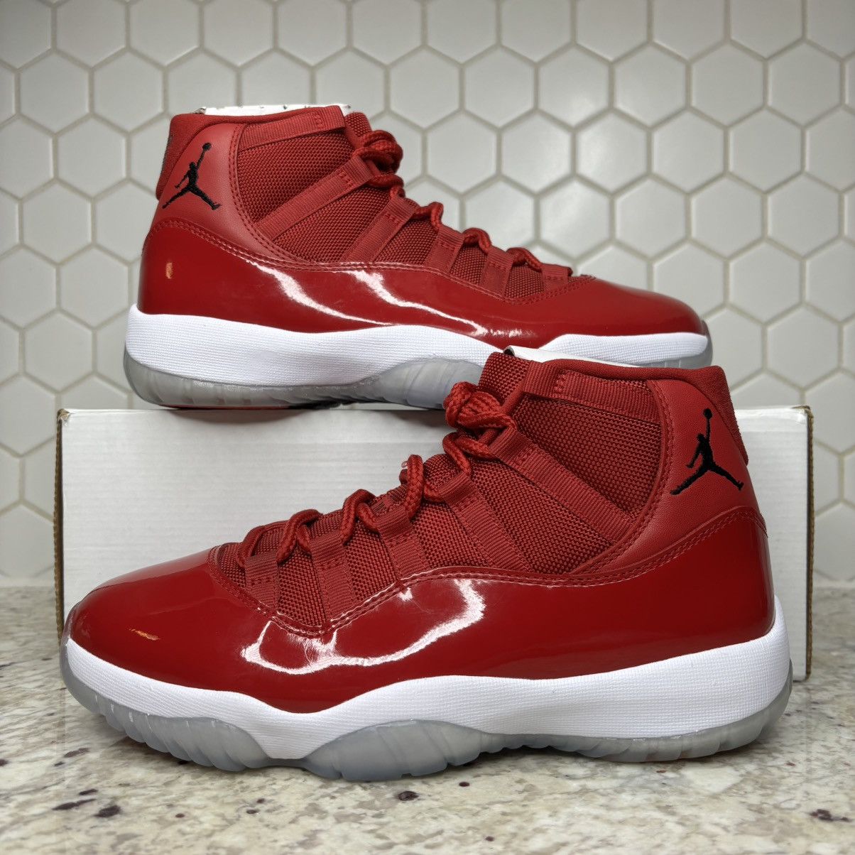 Jordan Brand Size 8-Jordan 11 Retro Win Like 96 BRAND NEW W/O BOX Size US 8 / EU 41 - 1 Thumbnail