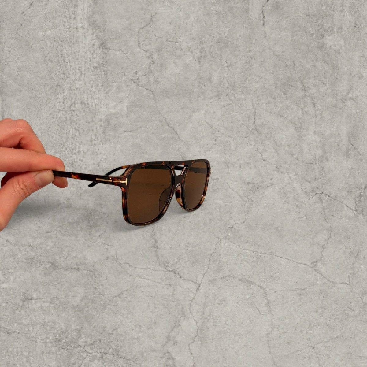 Japanese Brand Aviator sunglasses in brown tortoise shell frame. One size Size ONE SIZE - 5 Thumbnail