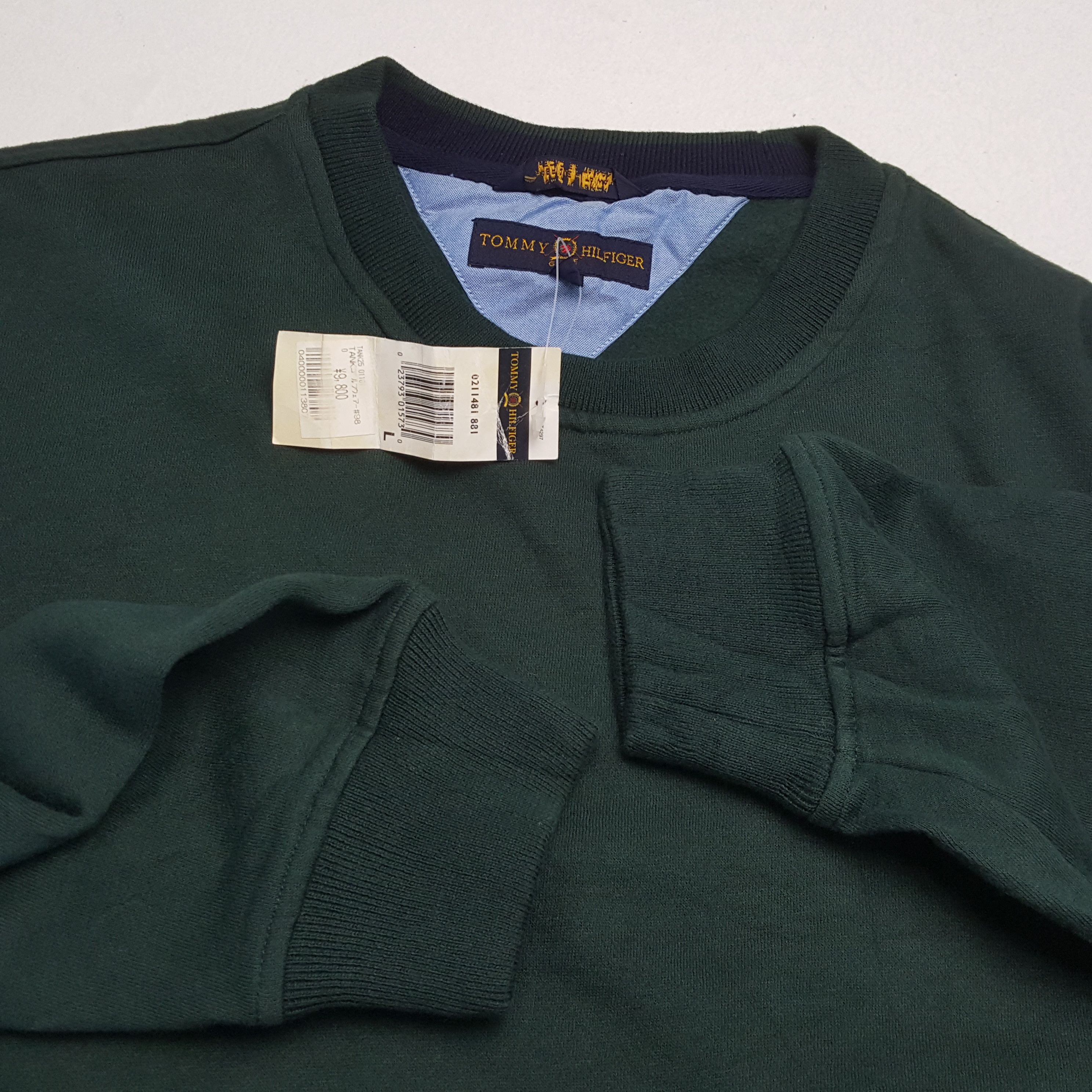 Tommy Hilfiger × Vintage TOMMY HILFIGER Small Logo Design Sweatshirt Size US L / EU 52-54 / 3 - 9 Thumbnail