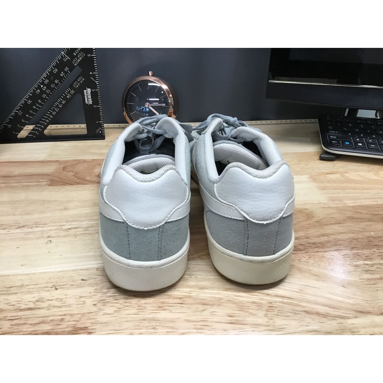 Nike Nike 653485-010 Sneakers Men's US 12 Gray Suede Casual Shoes Size US 12 / EU 45 - 3 Thumbnail