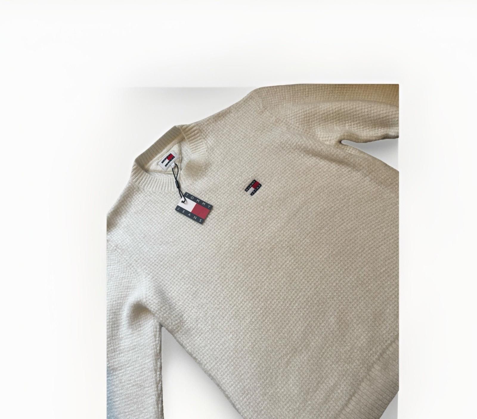 Tommy Hilfiger Tommy Jeans Waffle Knit Sweater White Melange Size L BNWT Size US L / EU 52-54 / 3 - 2 Thumbnail