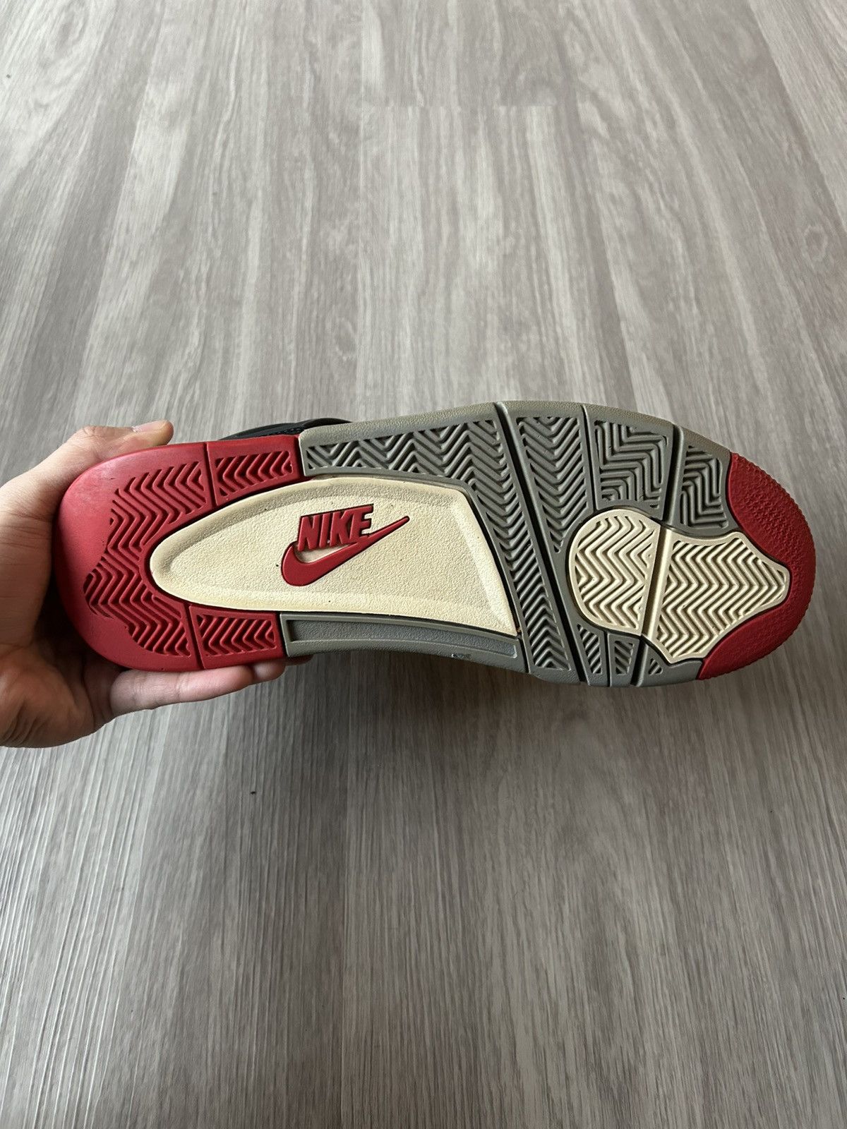 Jordan Brand Air Jordan Retro 4 Bred 2019 Size 10 Size US 10 / EU 43 - 11 Thumbnail