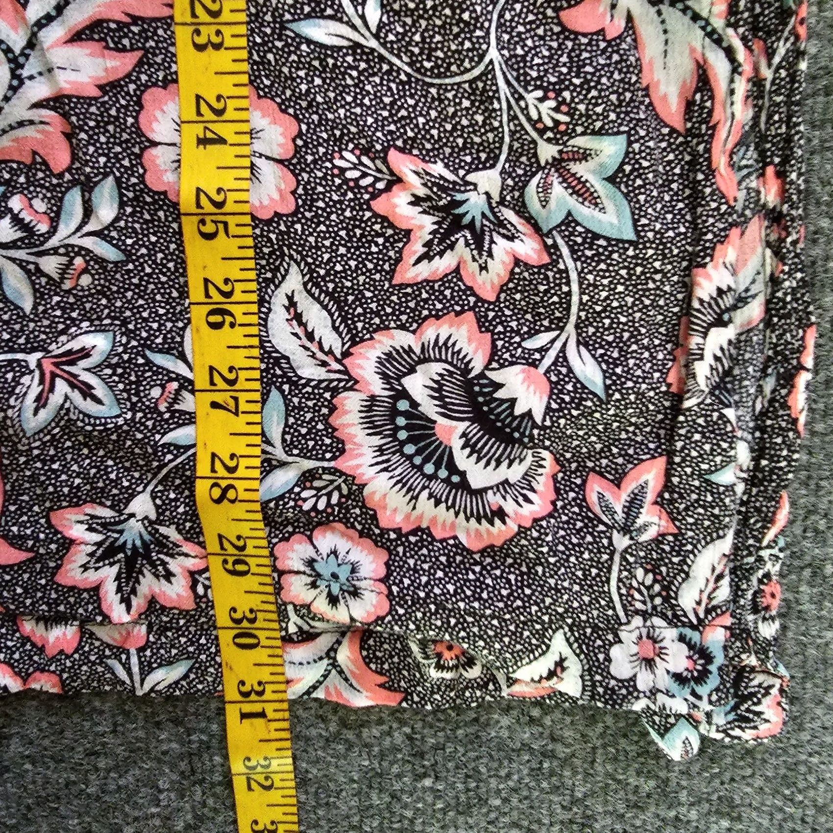 J. Jill J. Jill Blouse Tunic Women L Black Pink Floral Button Long Sleeve Collared Career Shirt Size L / US 10 / IT 46 - 7 Thumbnail