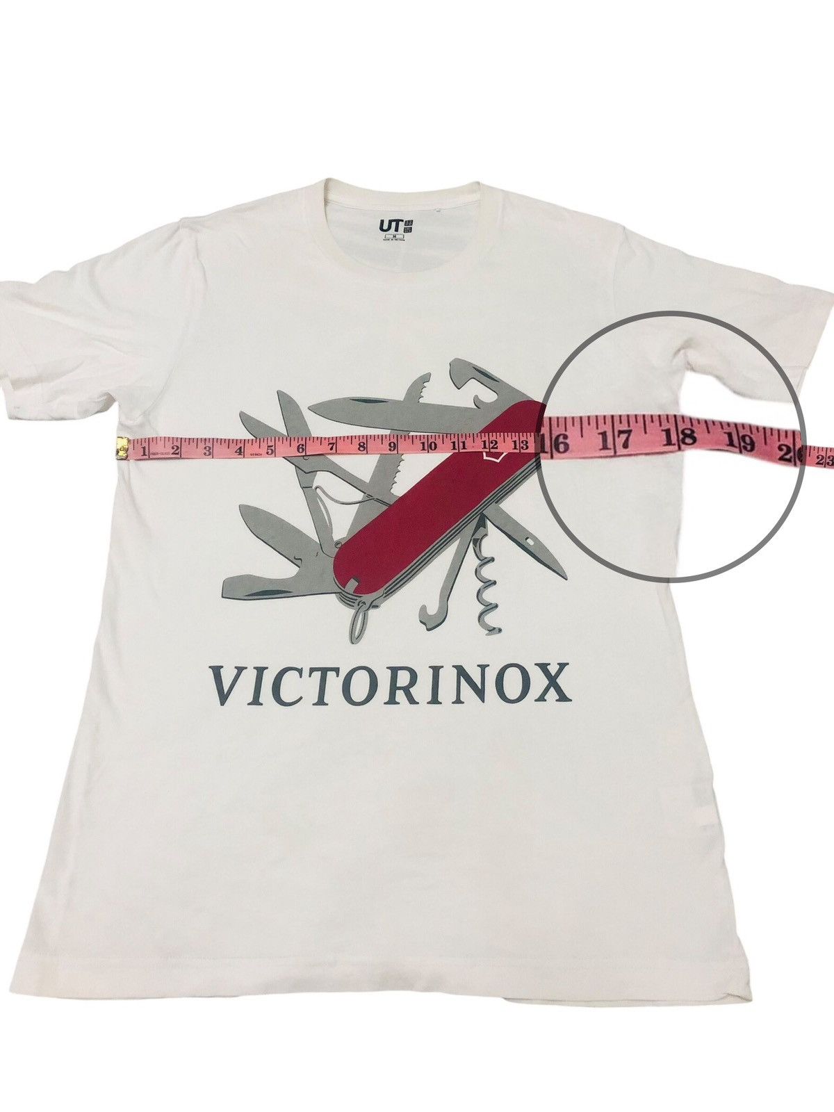 Uniqlo × Victorinox Victorinox x Uniqlo t-shirt Size US S / EU 44-46 / 1 - 8 Thumbnail
