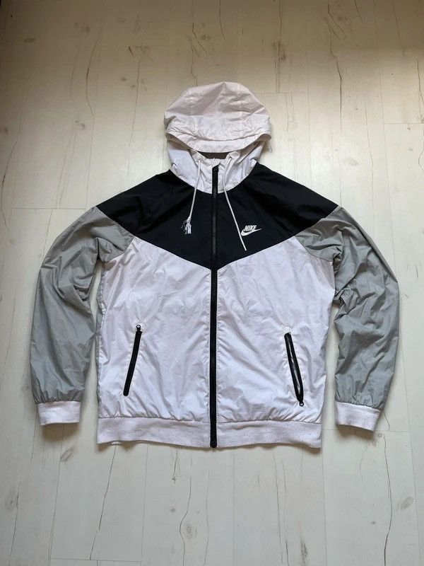 Nike Nike 2018 Windbreaker Jacket Hoodie Zip Lightweight Sz M Size US M / EU 48-50 / 2 - 1 Thumbnail