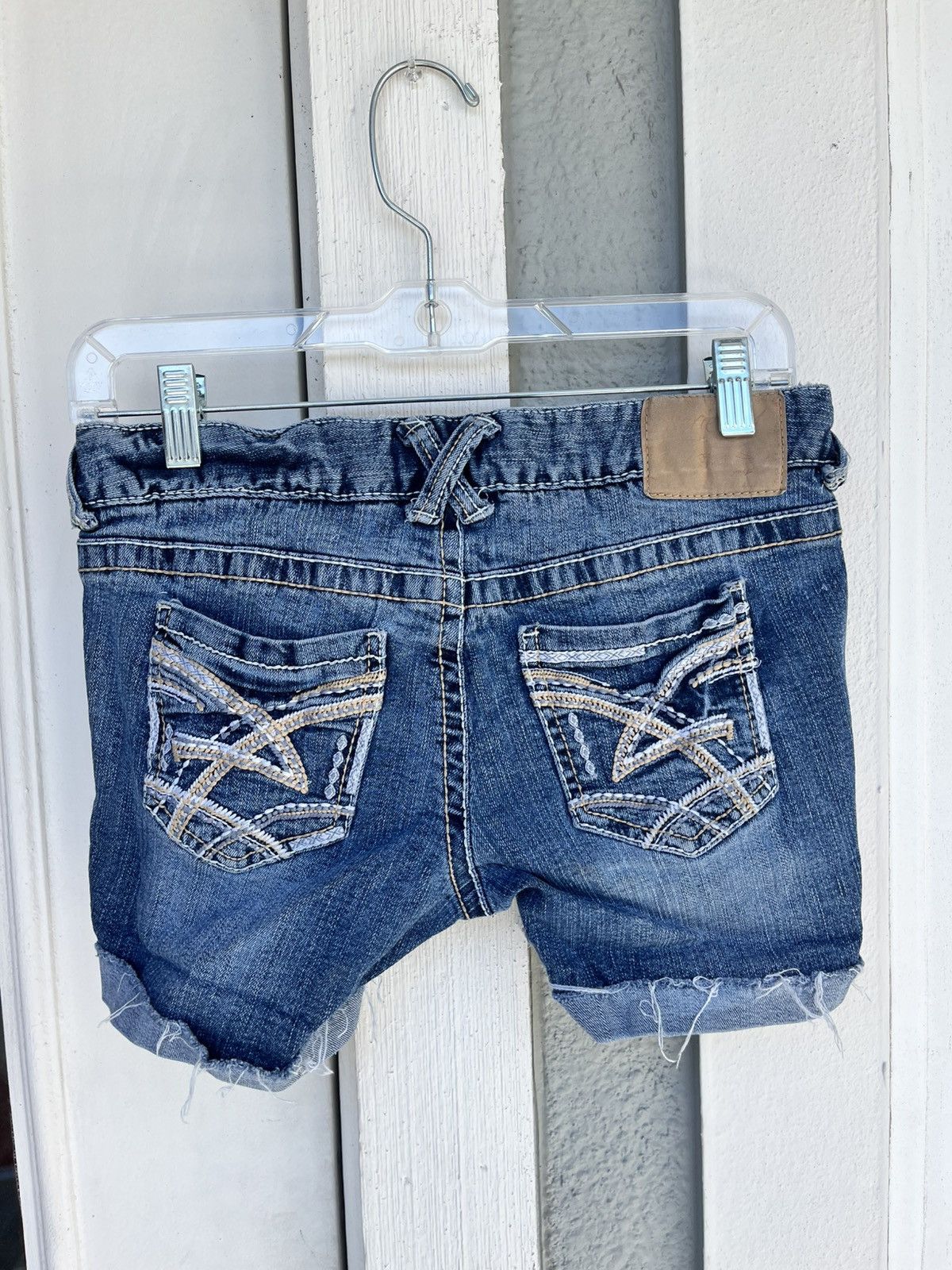 Miss Me Y2K jorts size 28 Size 28" / US 6 / IT 42 - 1 Thumbnail