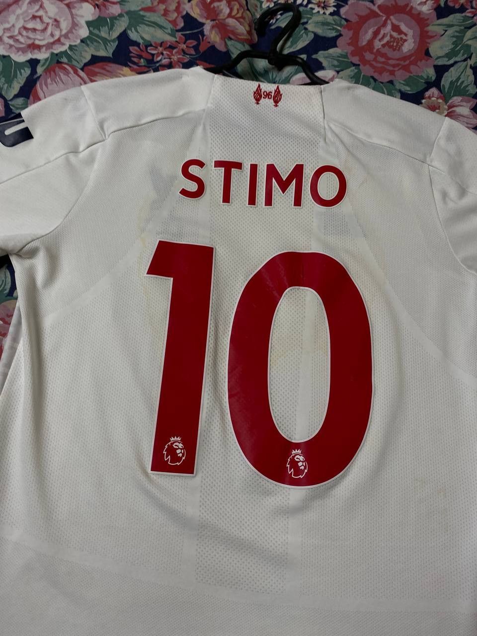 New Balance × Vintage LIVERPOOL AWAY FOOTBALL SHIRT SOCCER JERSEY NEW BALANCE Size US S / EU 44-46 / 1 - 9 Thumbnail