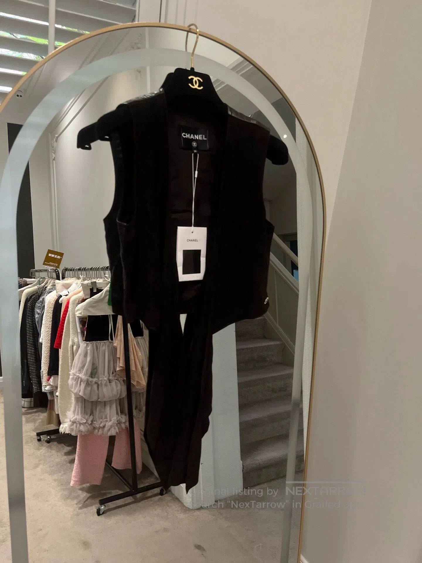 Chanel Chanel Suede Shearling Vest FR38. Size US M / EU 48-50 / 2 - 1 Thumbnail