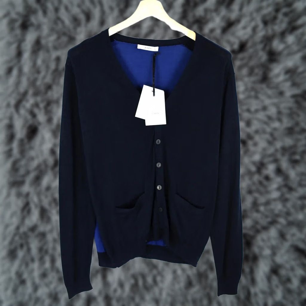 Vintage ZAPA Gilet Jumper Cardigan Men's XL Button Pockets Two Colours Blue Knit Long Sleeve V-Neck Regular Slim/Classic Style Shirt? Size US XL / EU 56 / 4 - 1 Thumbnail