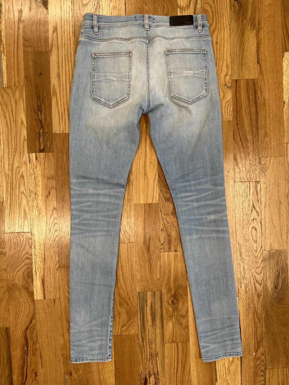 Amiri Amiri Plain Blue Light Wash Denim Jeans Sz 32 Size US 32 / EU 48 - 2 Thumbnail
