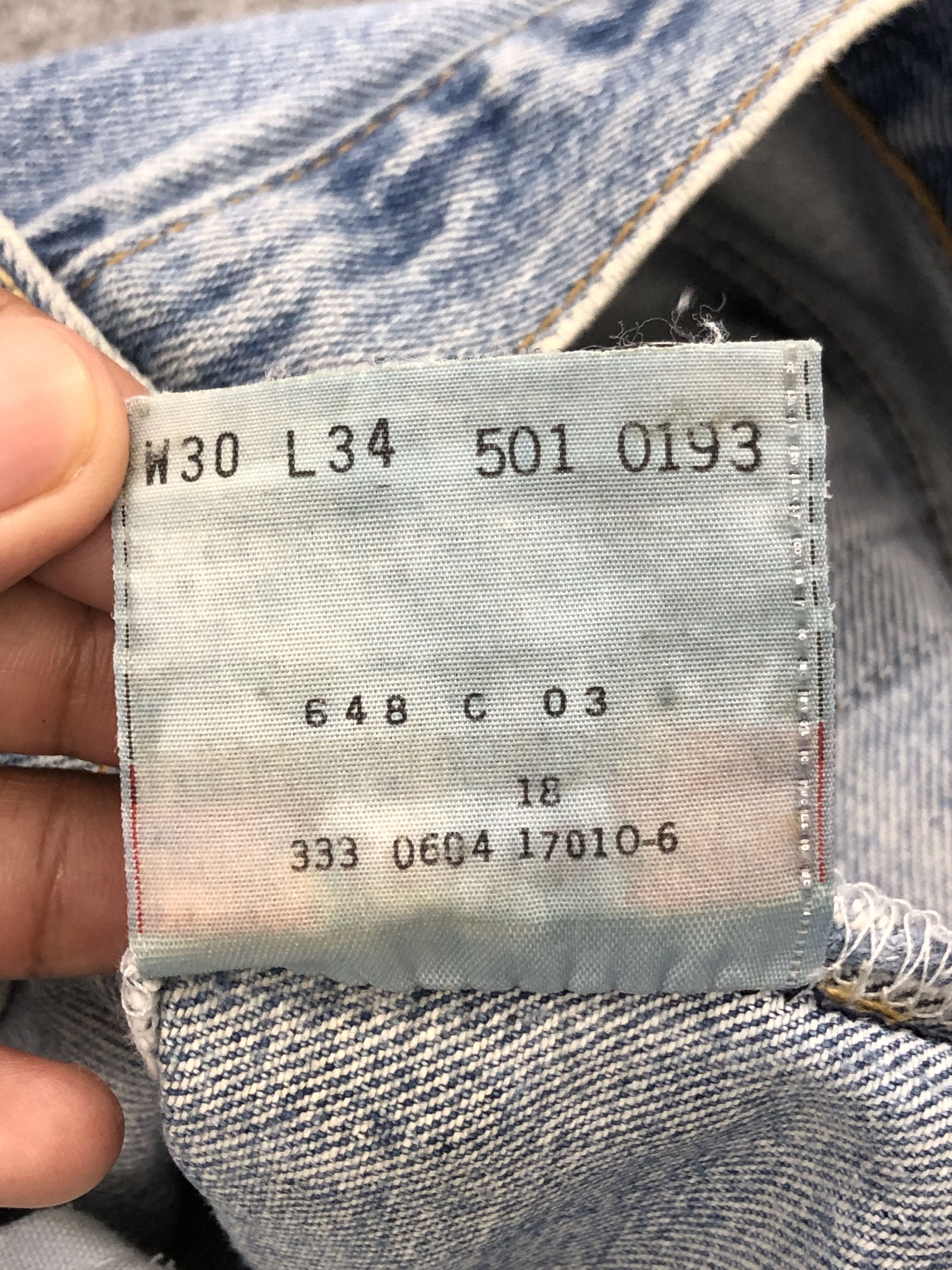 Levi's × Vintage Disressed Vintage Levis 501 Faded Blue Jeans Size US 28 / EU 44 - 8 Thumbnail