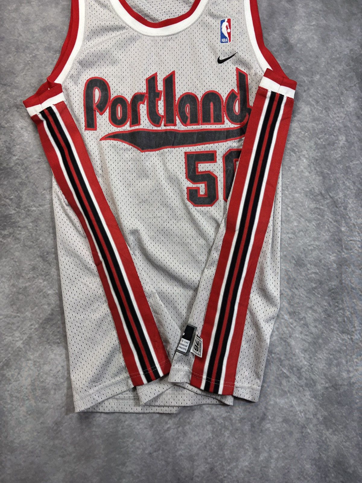 Nike Vintage Portland Trailblazers Jersey 2000s NBA Randolph Gray Size US L / EU 52-54 / 3 - 13 Thumbnail