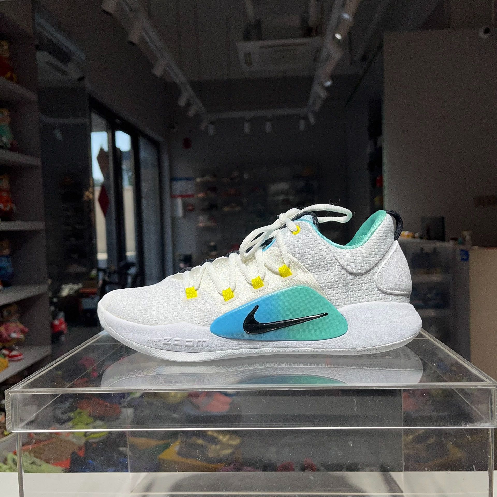 Nike Nike DUNK White Lowtop Sneakers 10 Men Size US 10 / EU 43 - 1 Thumbnail