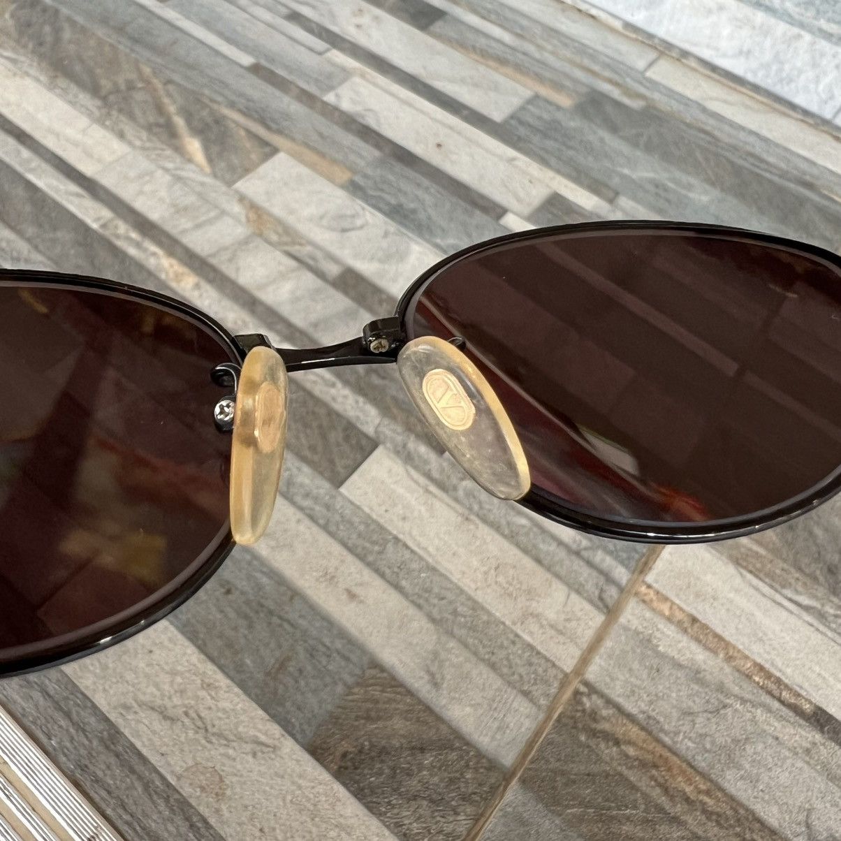 Valentino Vintage Valentino Sunglasses 5516-135 Size ONE SIZE - 6 Thumbnail