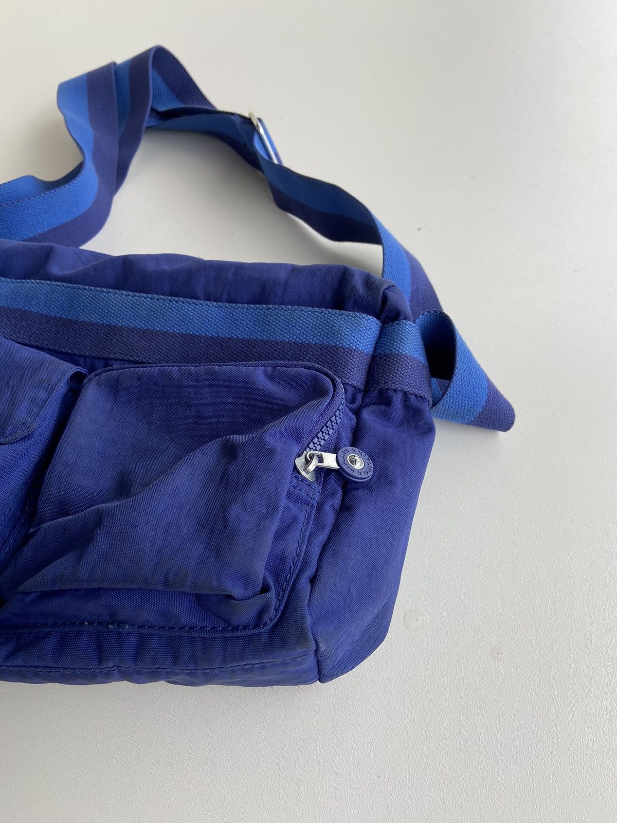 Vintage Kipling Vintage Bag Y2K Style Hype Messenger Size ONE SIZE - 4 Thumbnail