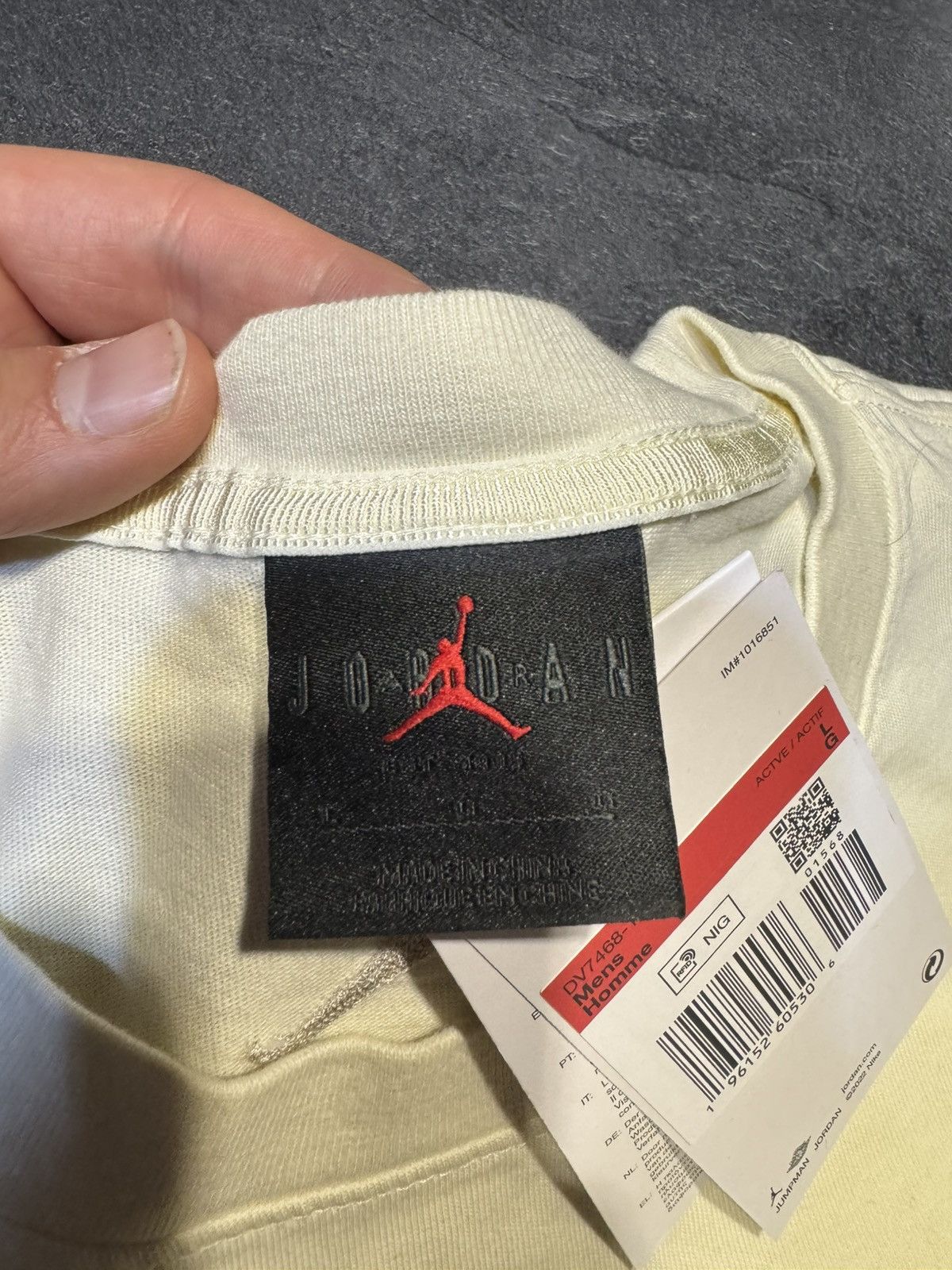 A Ma Maniere × Jordan Brand Rare A ma maniere x Air Jordan T-Shirt Size US L / EU 52-54 / 3 - 5 Thumbnail