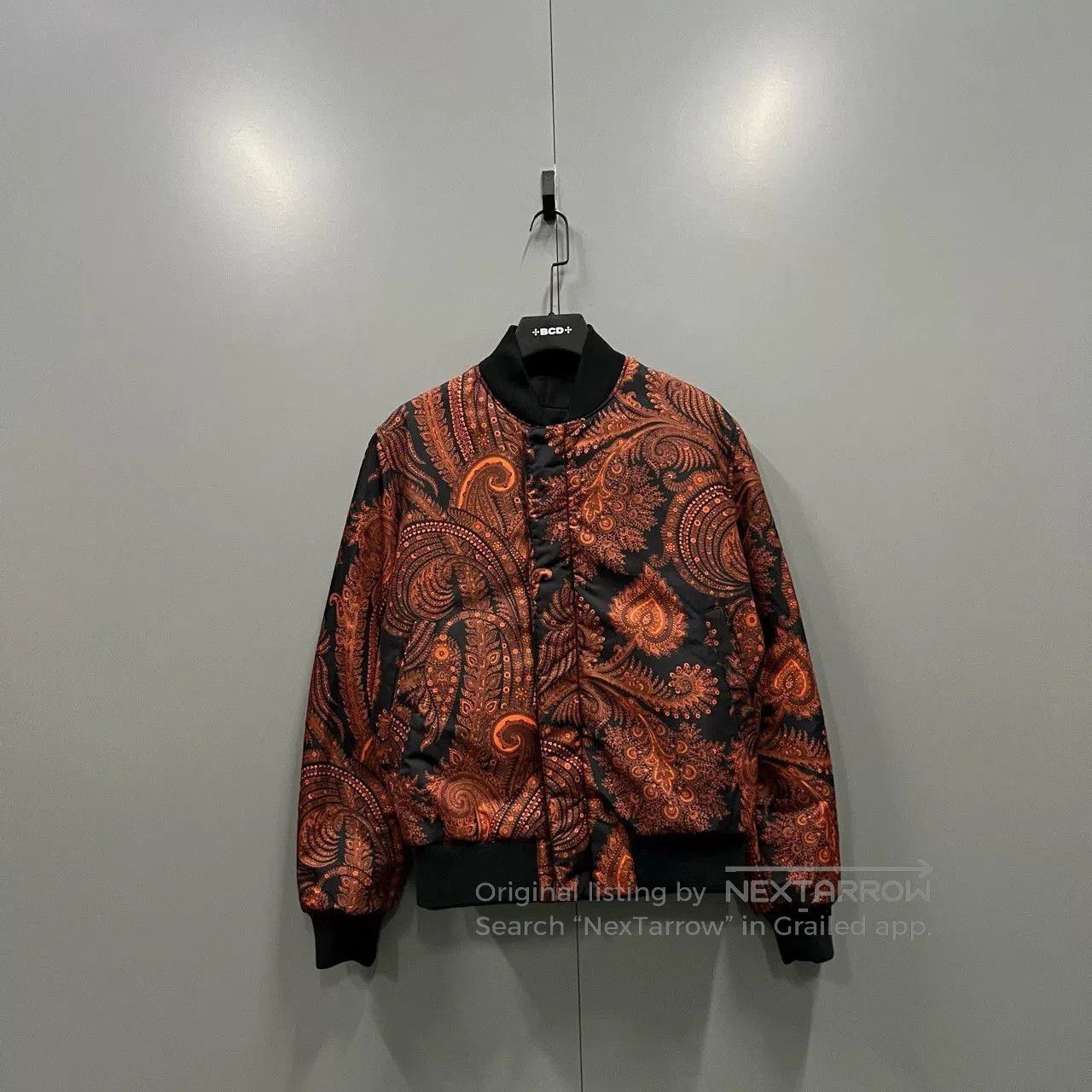 Givenchy Givenchy Reversible Floral Jacket in Black. Size US M / EU 48-50 / 2 - 1 Thumbnail