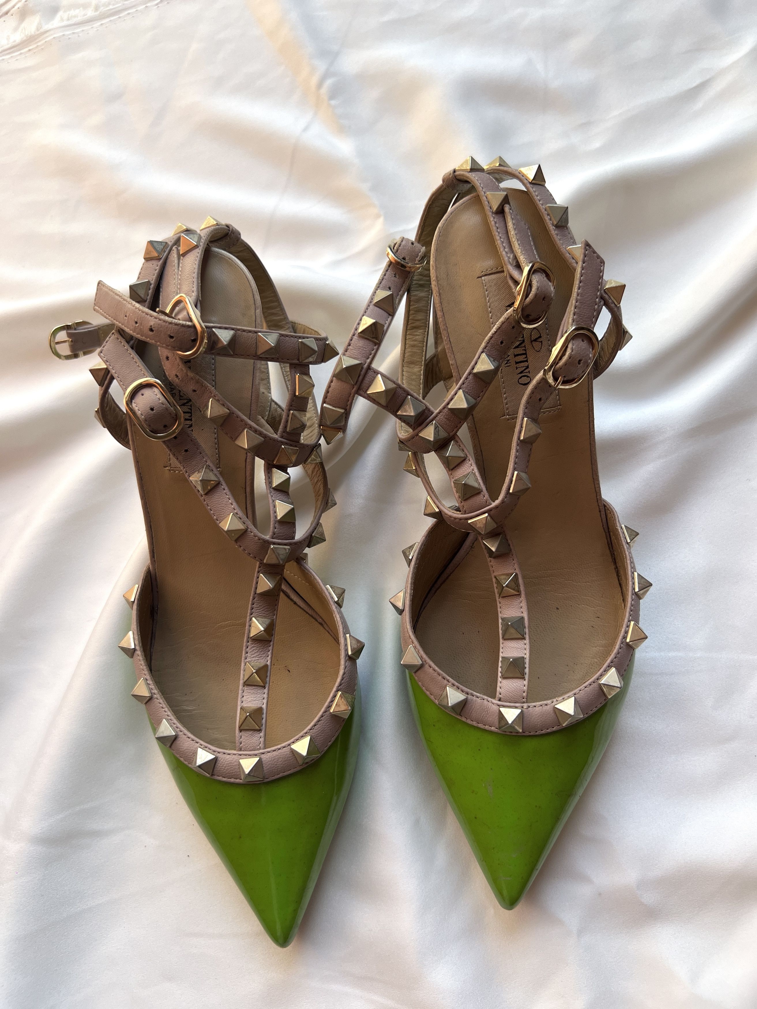 Valentino Authentic Valentino Garavani Rockstud heels Size US 6.5 / IT 36.5 - 1 Thumbnail