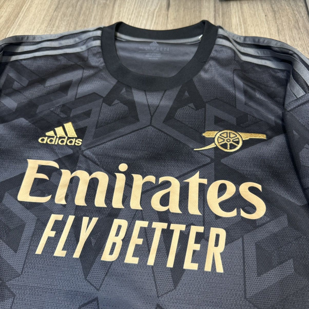 Adidas Arsenal 22/23 away shirt #9 G.Jesus Size US XL / EU 56 / 4 - 1 Thumbnail