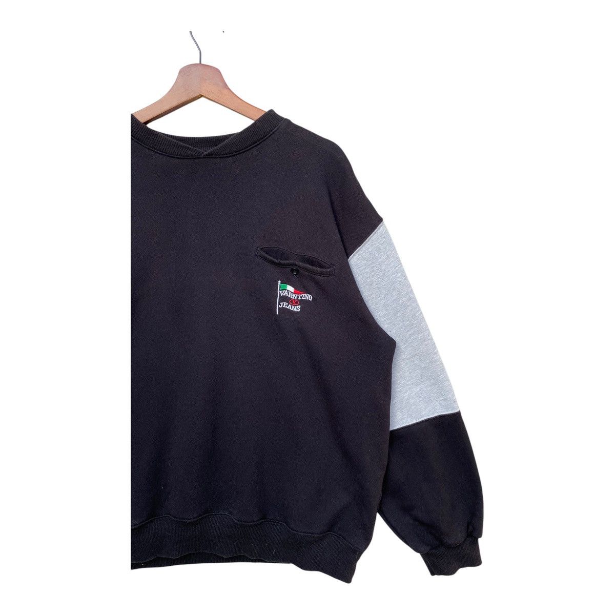 Valentino Valentino Jeans Sweatshirt Pocket Pullover Jumper Size 50 Size US M / EU 48-50 / 2 - 4 Thumbnail