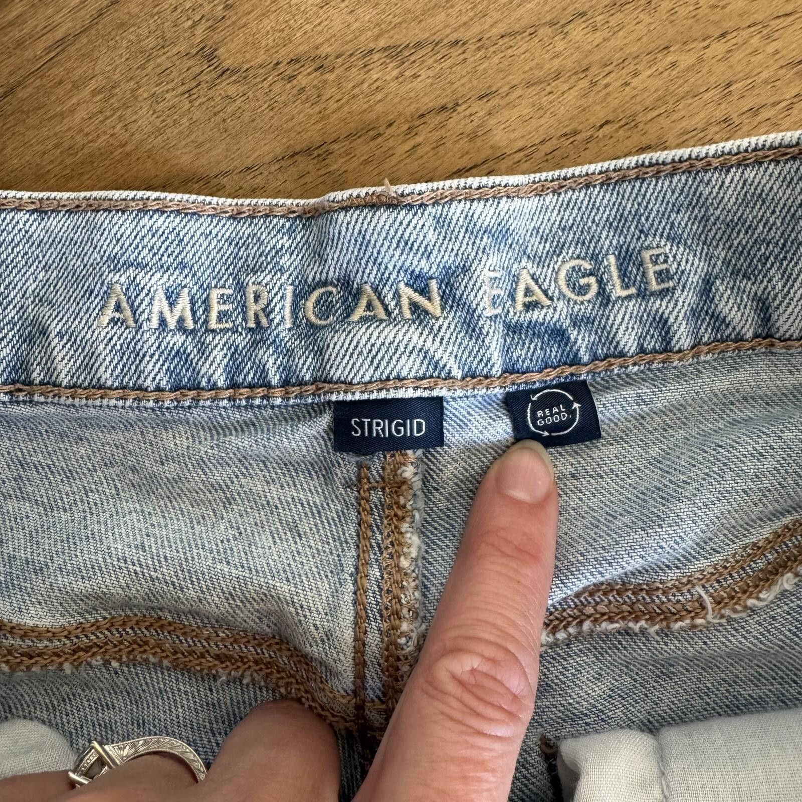 American Eagle Outfitters American Eagle Light Wash Strigid Distressed Jeans Size 6R Size 28" / US 6 / IT 42 - 5 Thumbnail