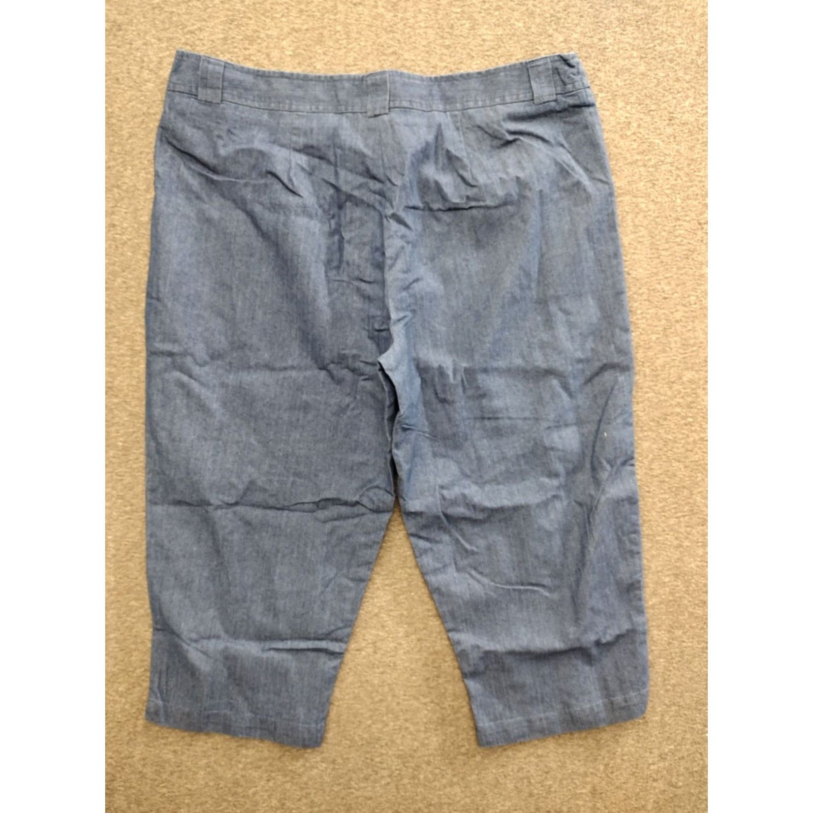 Vintage White Stag Women’s Capri Jeans Cotton Blend 18 Blue Denim Regular 90s Vintage Style Spring Summer Jeans Ladies Size 40" / US 18 - 2 Thumbnail