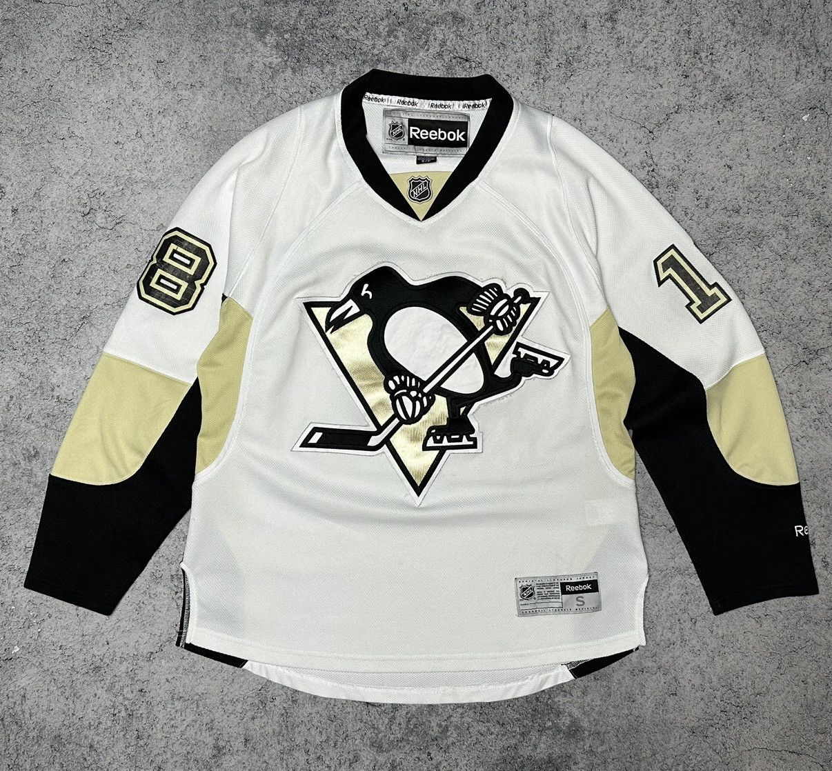NHL Pittsburgh Penguins NHL James Neal #18 Jersey Size US S / EU 44-46 / 1 - 1 Thumbnail
