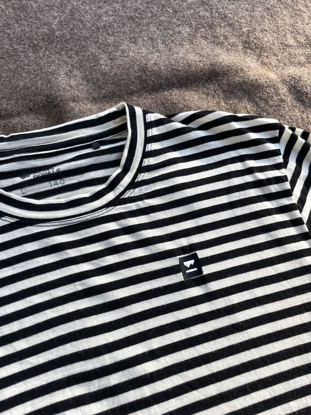 Other Mons Royale Merino Wool Long Sleeve Size US L / EU 52-54 / 3 - 5 Thumbnail