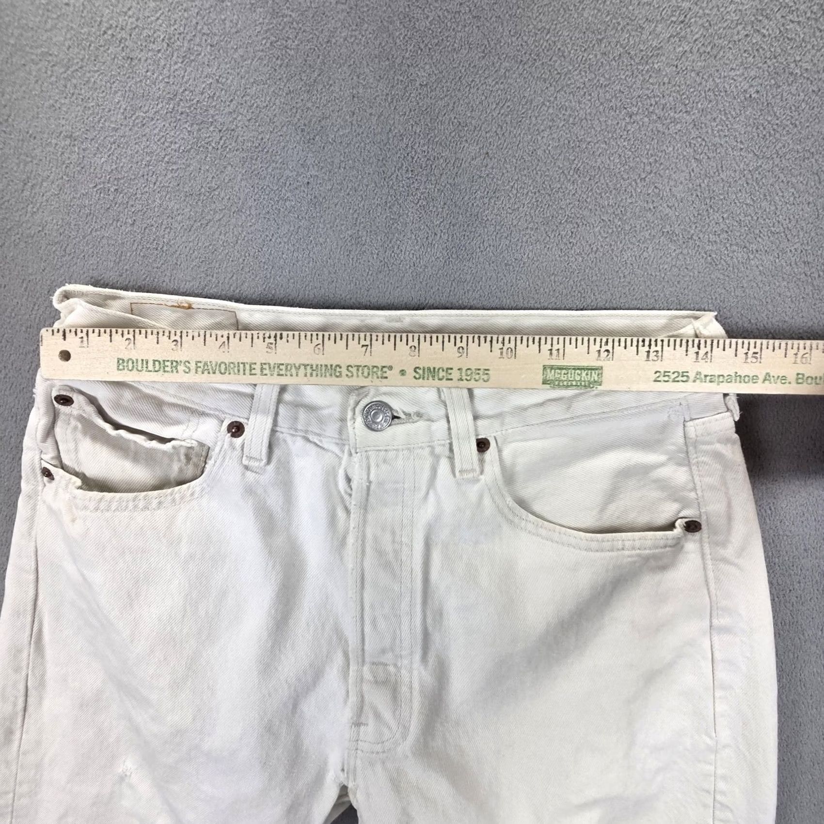 Levi's VINTAGE Levi's 501 Jeans Mens White Light Wash Straight Button Fly 28x31 Fits 28x31 Mens Jeans White Light Wash 501 Straight Button Fly USA Size US 28 / EU 44 - 3 Thumbnail