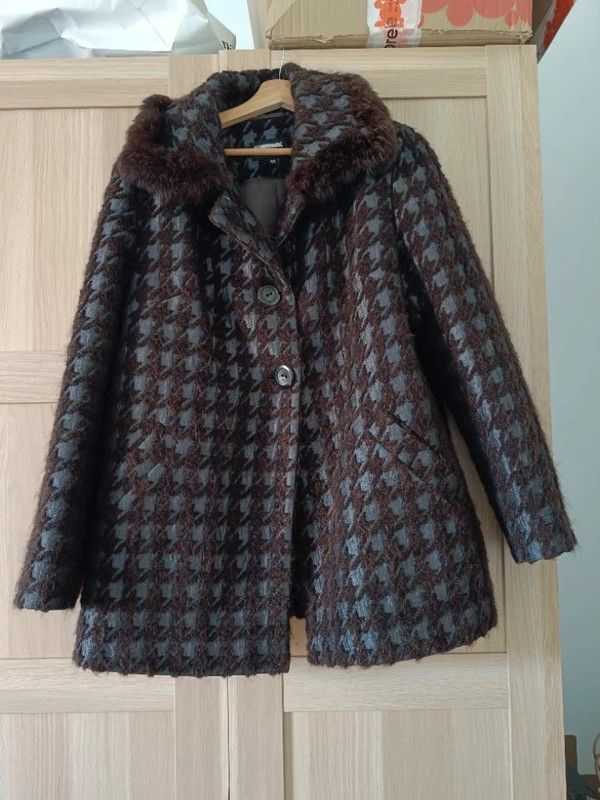Warmia Coat with Fur Size L (40) Wool Alpaca Mohair Vintage