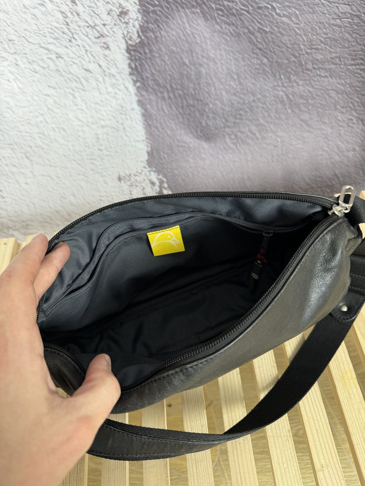 Mandarina Duck Mandarina Duck black leather printed shoulder crossbody bag Size ONE SIZE - 16 Thumbnail
