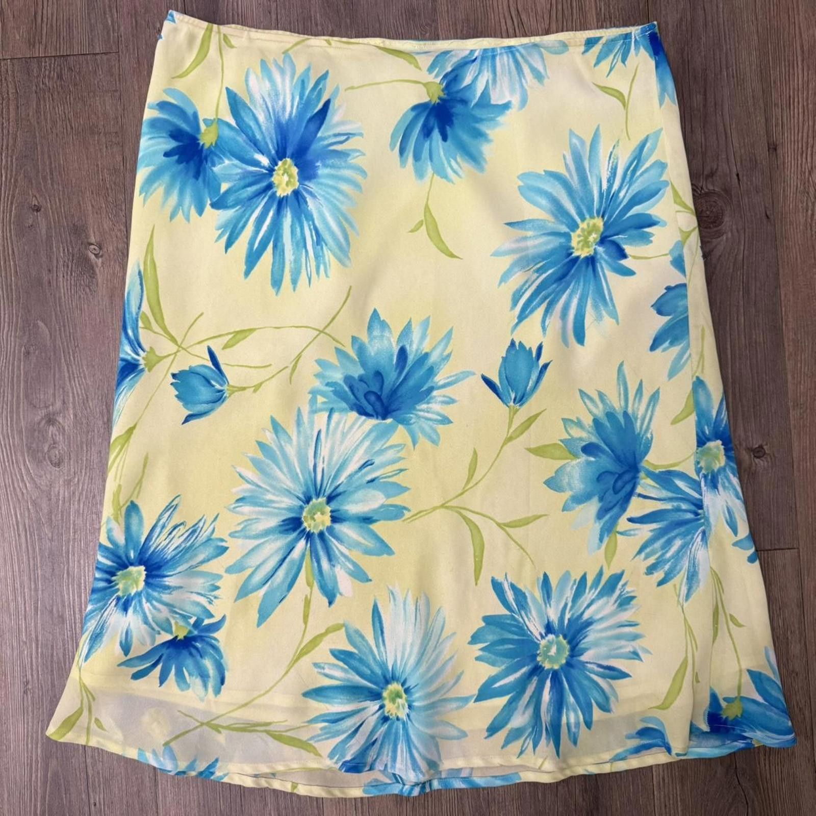 Worthington Y2k blue and green daisy floral flowy midi skirt size 18 Size 40" / US 18 - 1 Thumbnail