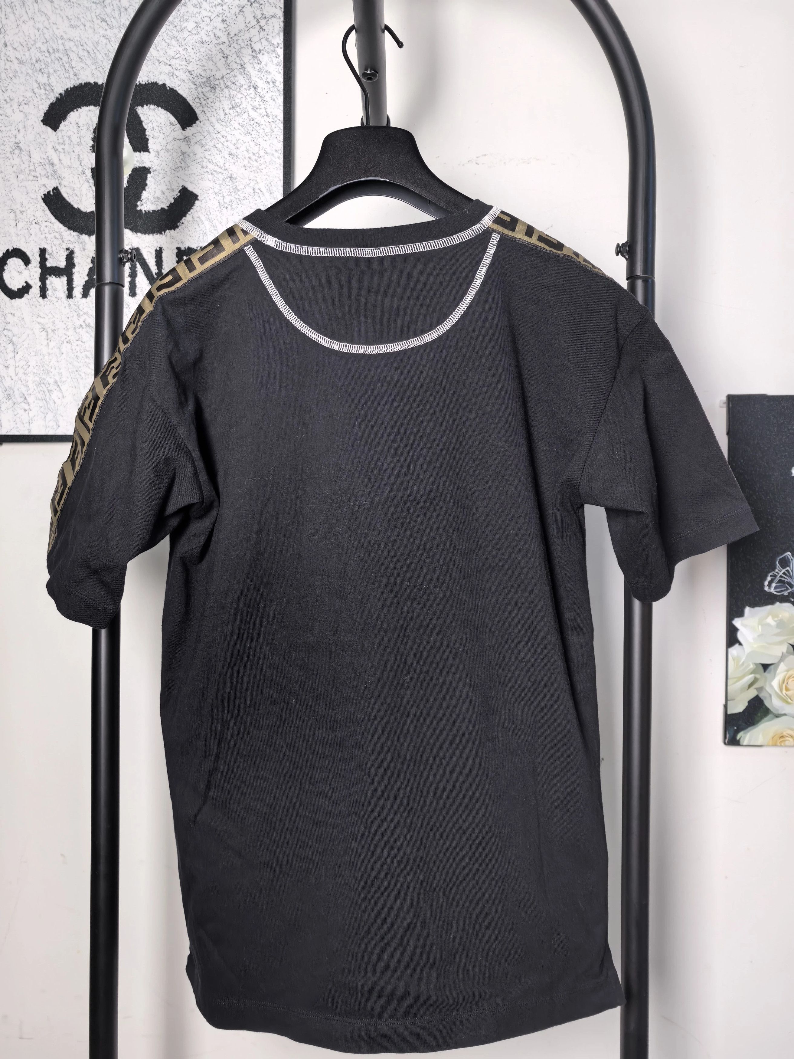Fendi Fendi FF Logo Tape Short Sleeve T-Shirt Size XS / US 0-2 / IT 36-38 - 2 Thumbnail