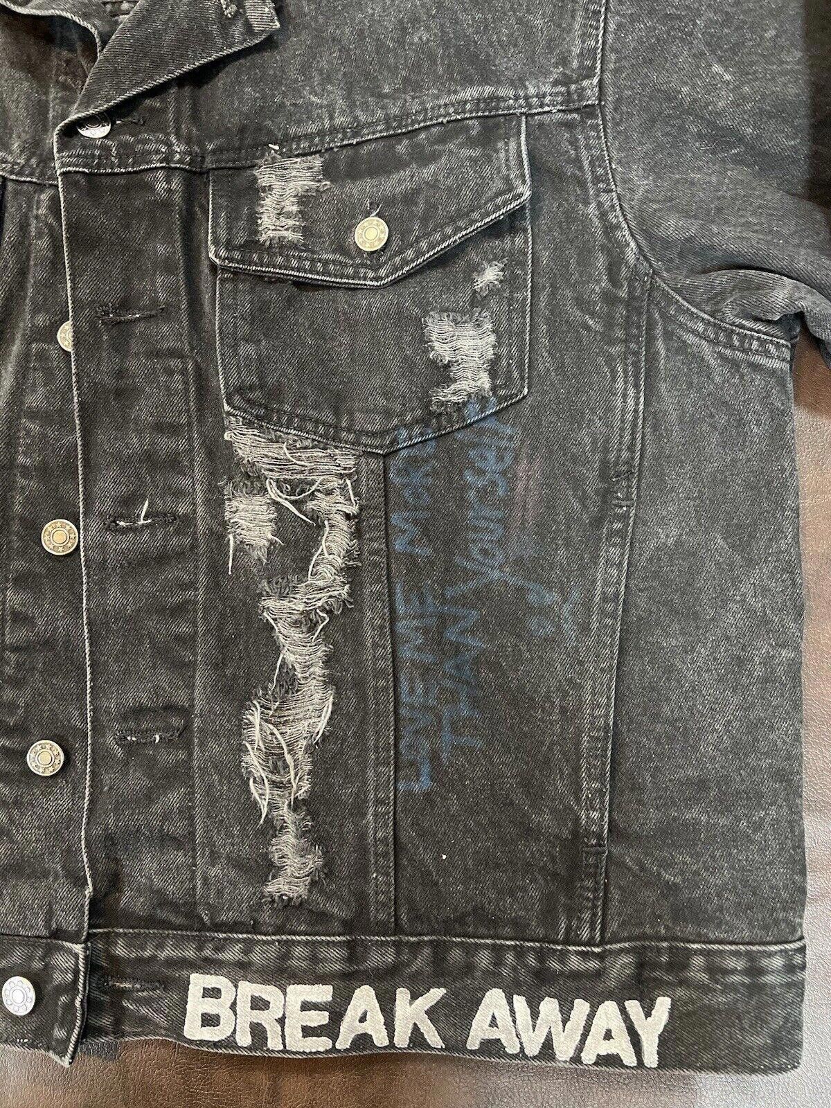 The Unbranded Brand Vintage Denim Jacket Graphic BREAK DOWN BREAK AWAY Size US XXL / EU 58 / 5 - 7 Thumbnail