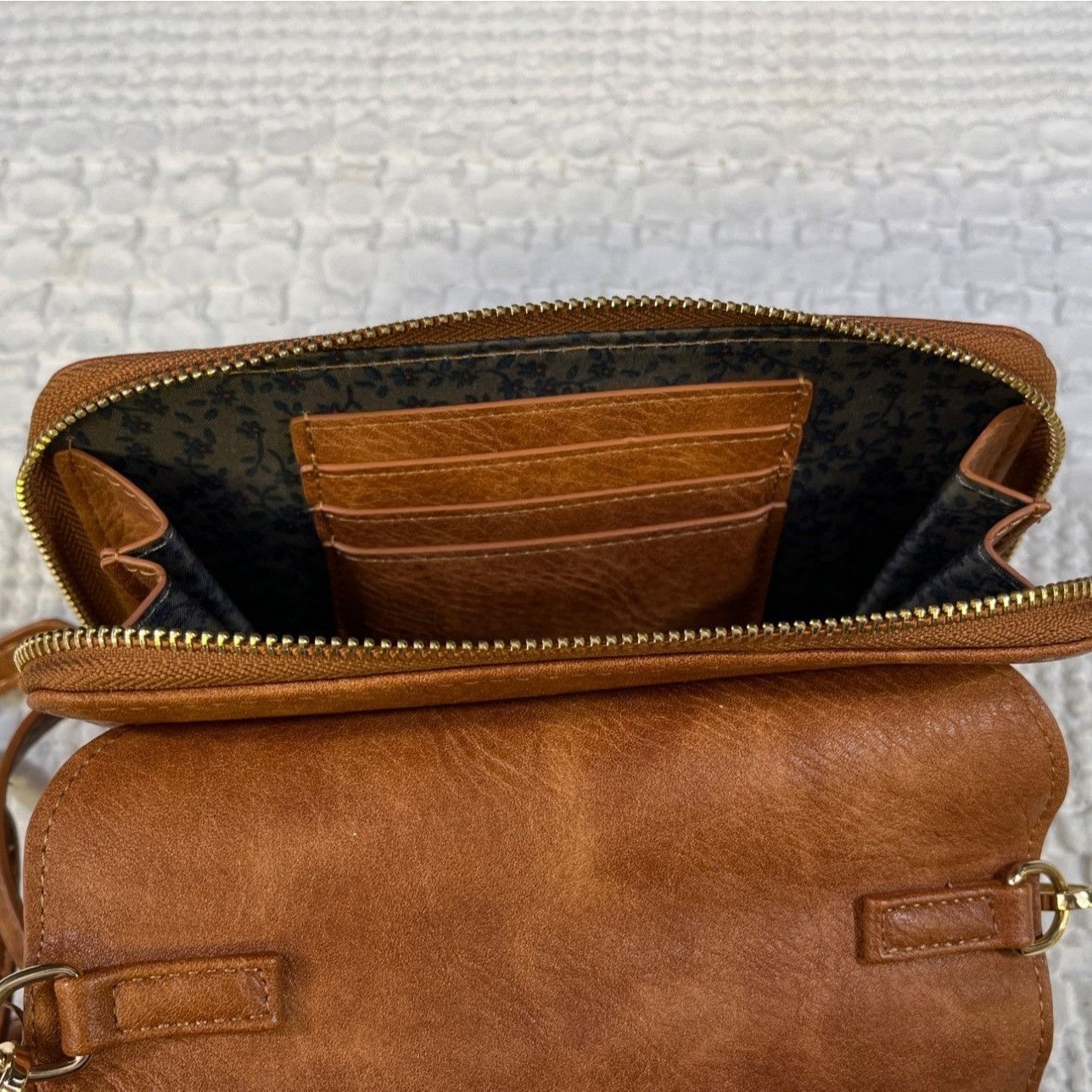 Other Urban Expressions Women's Brown Purse/Crossbody SKU 5076 Size ONE SIZE - 5 Thumbnail