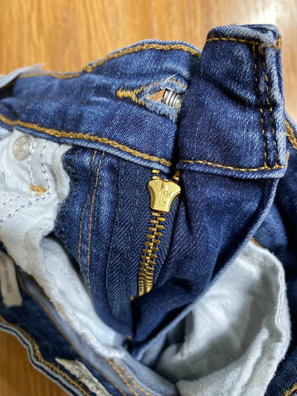 Levi's Vintage 90’s Levi’s baggy fit denim jeans 28 Size US 28 / EU 44 - 9 Thumbnail