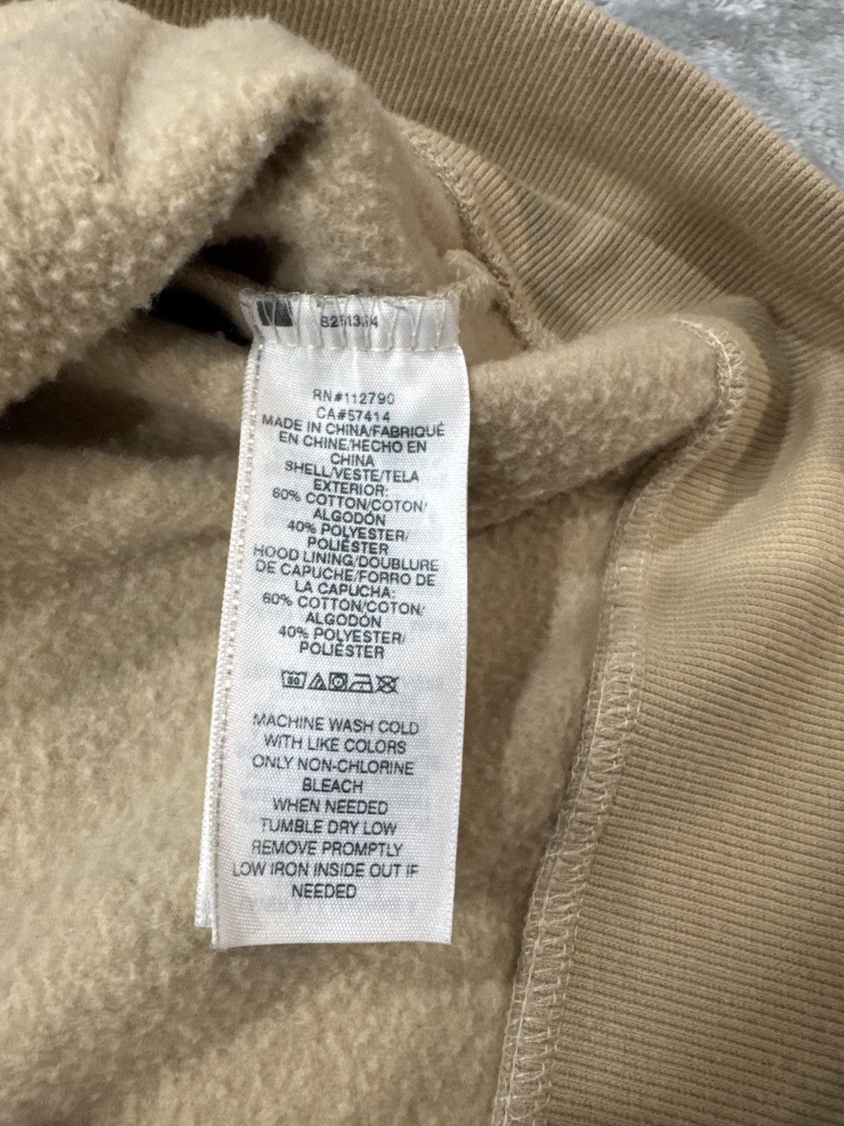 True Religion True religion rare color : beige , size Medium Size US M / EU 48-50 / 2 - 6 Thumbnail