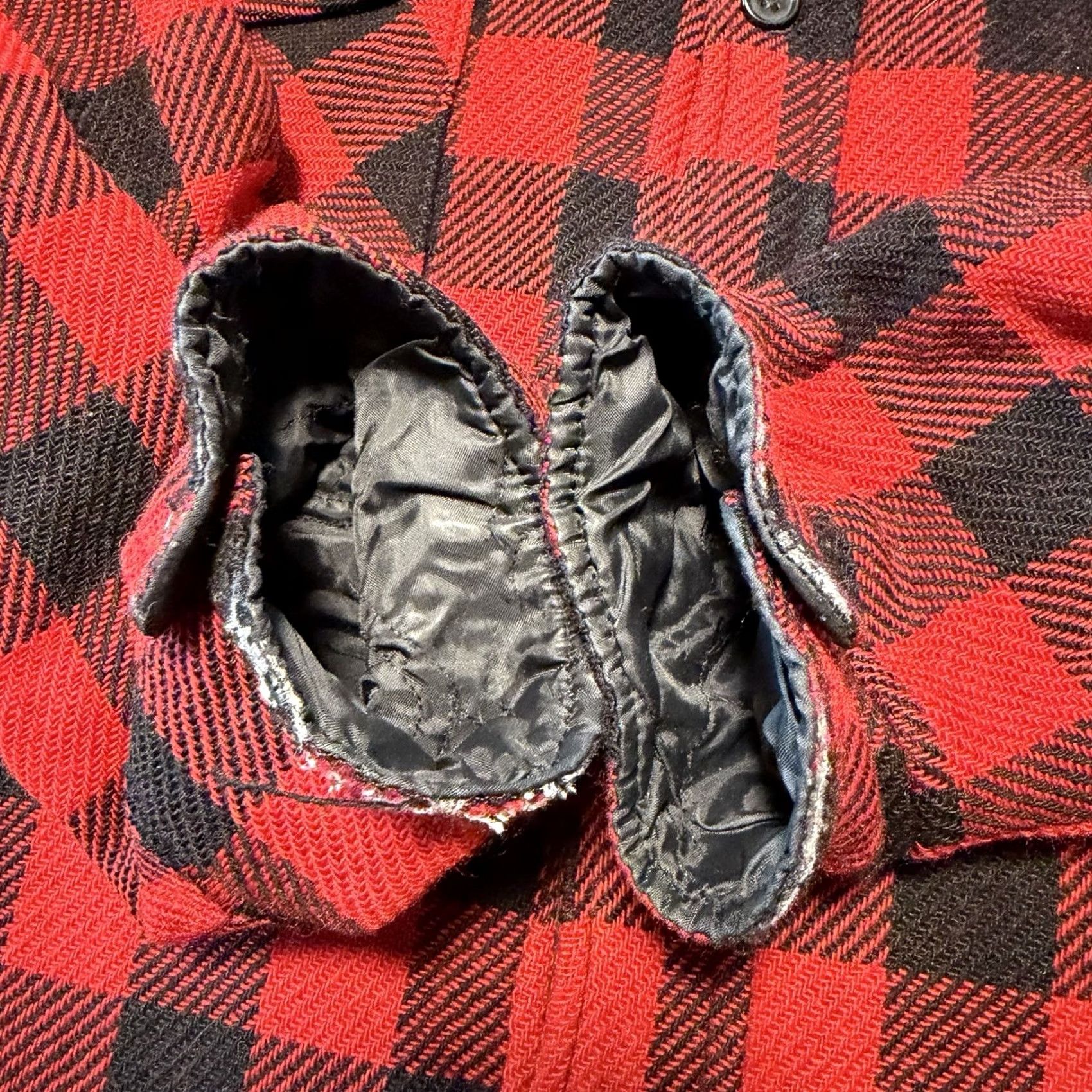 Vintage VINTAGE LL Bean Shirt Mens Large Red Black Buffalo Plaid Wool Made USA 80’s Size US L / EU 52-54 / 3 - 4 Thumbnail