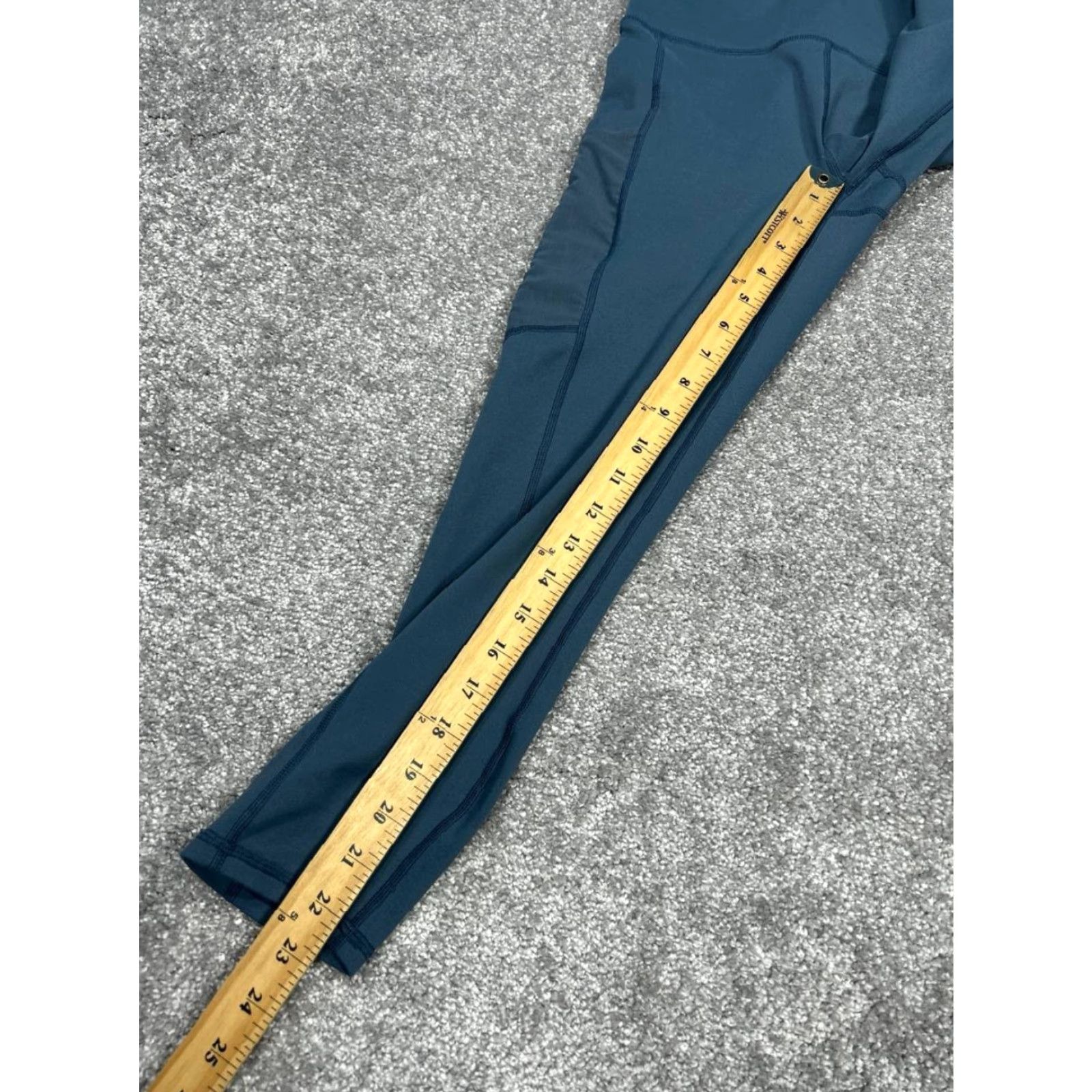 Fabletics Fabletics Leggings Womens Small Powerhold Blue Compression Pockets Crop - Athletic Activewear Sport Athleisure Pockets Size 28" / US 6 / IT 42 - 2 Thumbnail