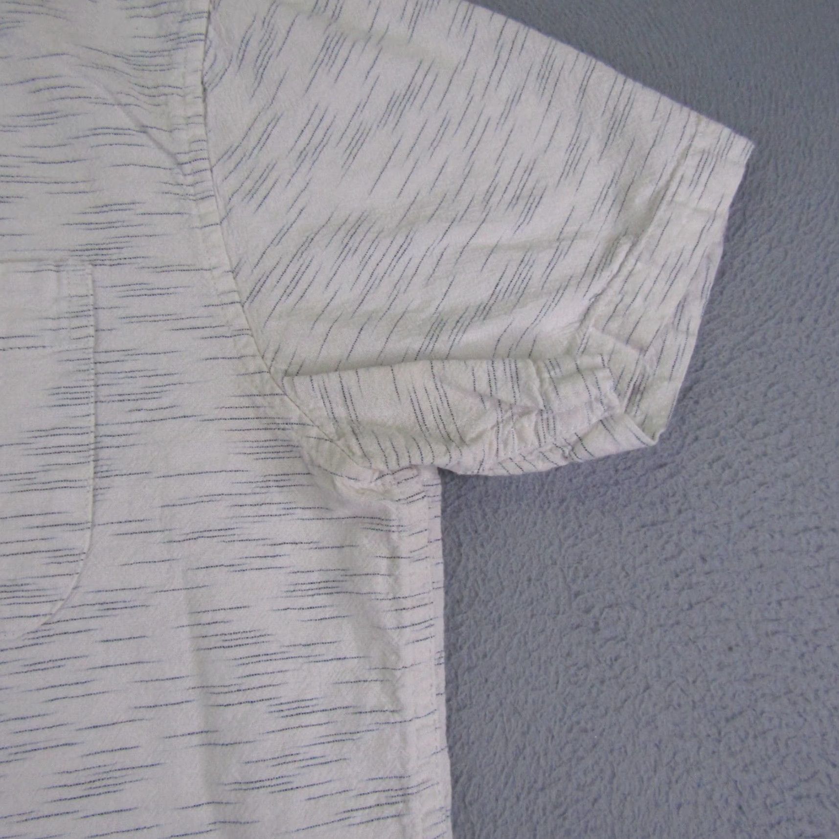 Vissla Vissla Shirt Mens Medium White Button-Up Short Sleeve Geometric Beach Outdoor Size US M / EU 48-50 / 2 - 5 Thumbnail