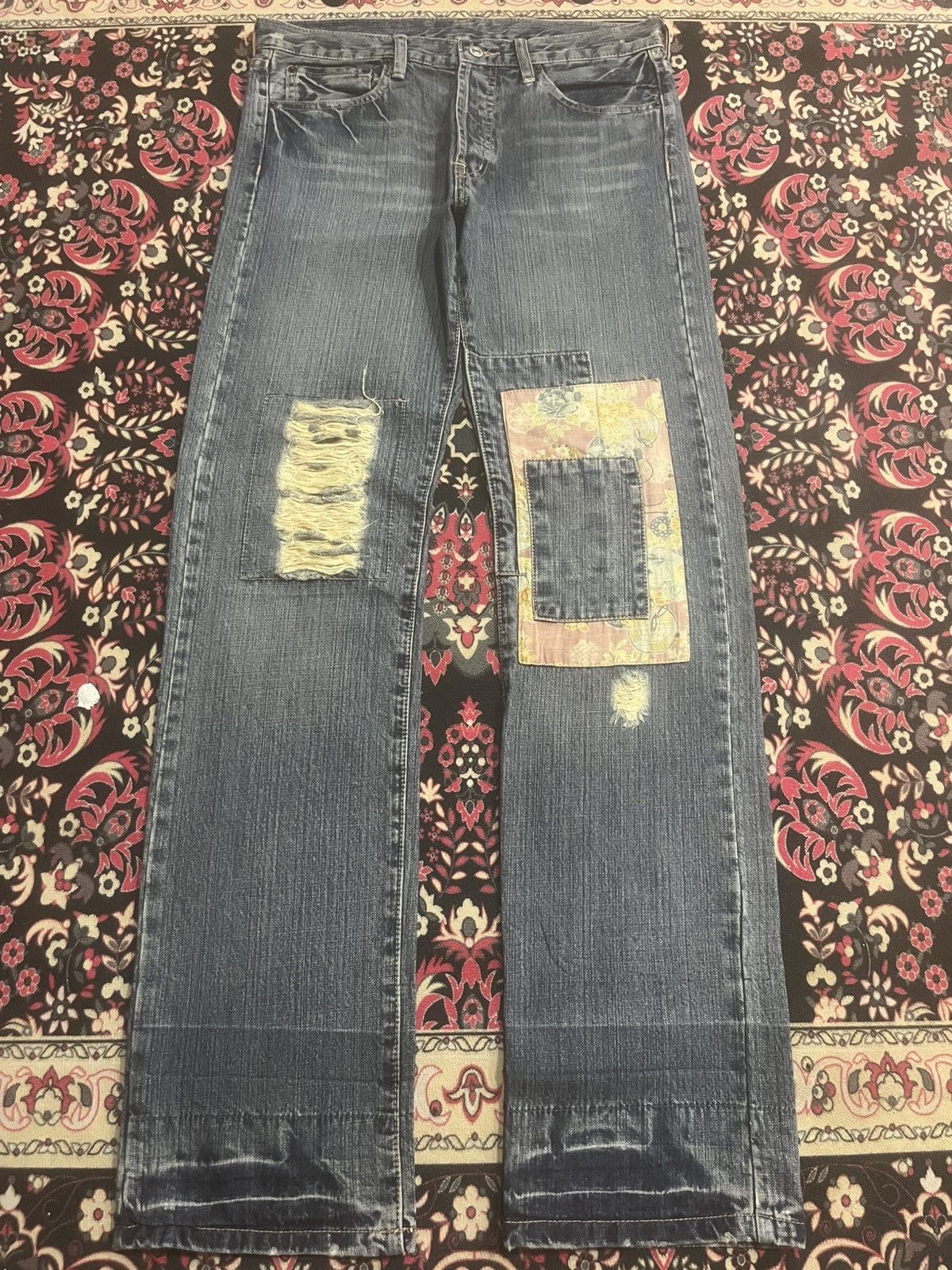 Takeo Kikuchi Japan Takeo Kikuchi Distressed Patches Blue Washed Jeans Size US 33 - 1 Thumbnail