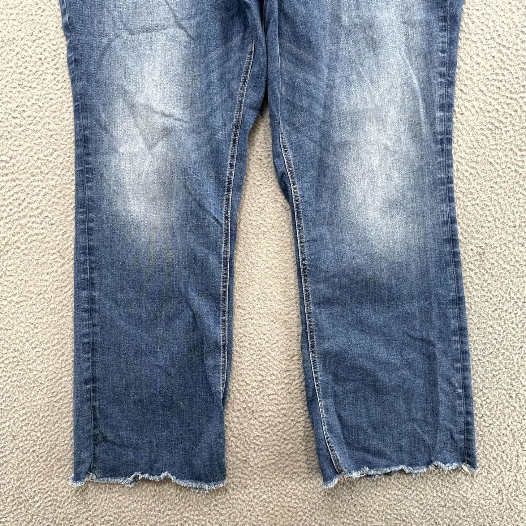 Vintage Maurices Edgely Mid Rise Slim Boot Jeans 24W Reg Blue Denim Fring e Logo 5-Pocket Stretch Vintage No Womens Jeans Size 42" / US 20 - 2 Thumbnail